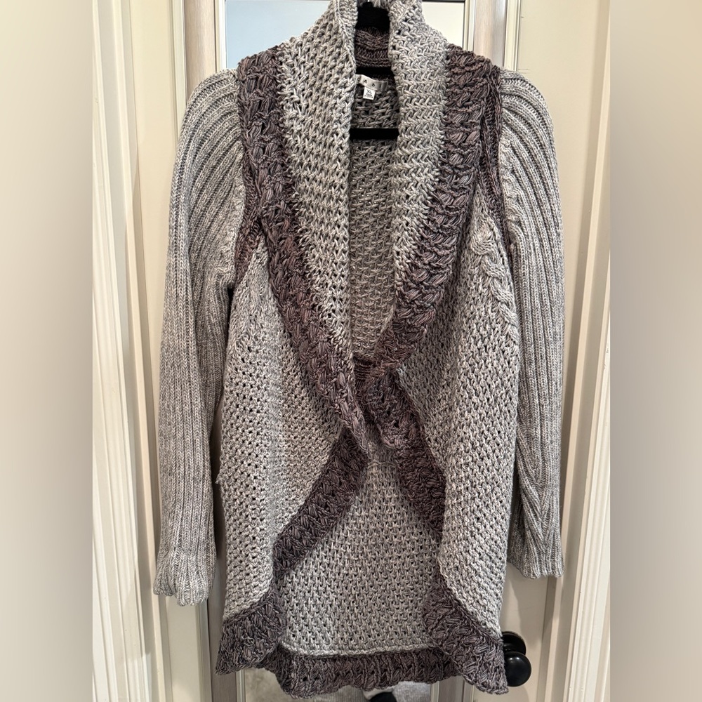 Women's Gray Circle Sweater by Cabi